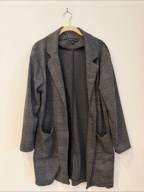 Love Tree Black and Gray Houndstooth Open Cardigan